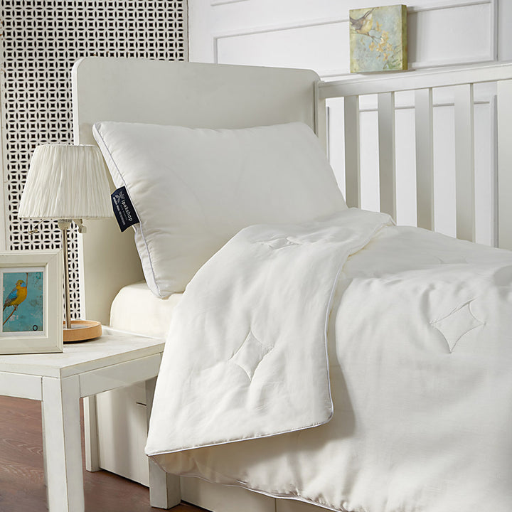 İpek Bebek Yorganı